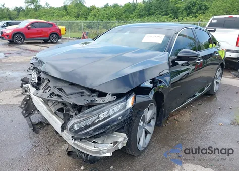 2018 Honda Accord Touring 2.0T из США, поврежденный, VIN 1HGCV2F98JA010935